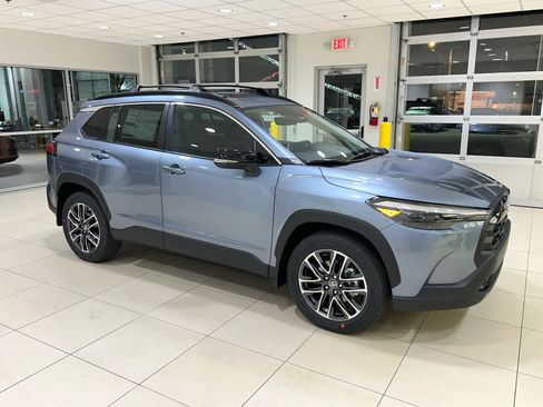 New 2026 Toyota Corolla Cross XLE w/ Convenience Package image 1