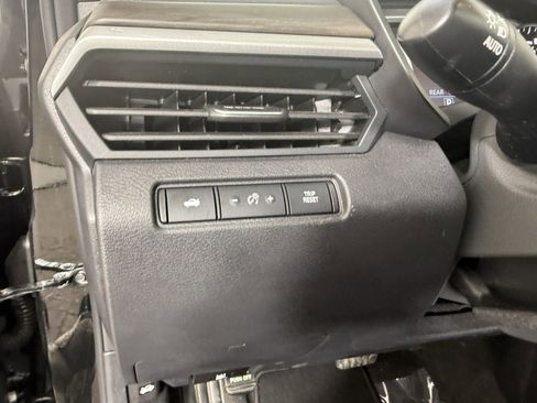 Used 2025 Nissan Altima 2.5 SV image 22