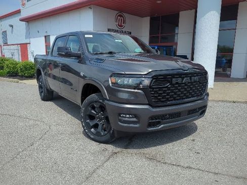 New 2026 RAM 1500 4x4 Crew Cab image 3