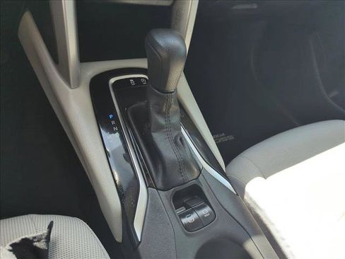 Certified 2022 Toyota Corolla Cross L image 12