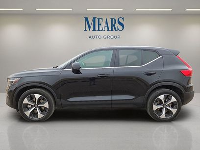 Used 2024 Volvo XC40 B5 Plus