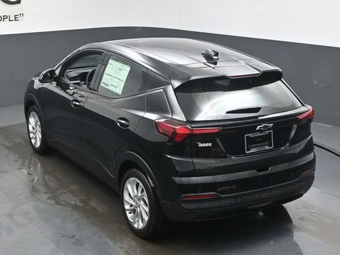 New 2027 Chevrolet Bolt LT w/ Comfort Package FWD image 19