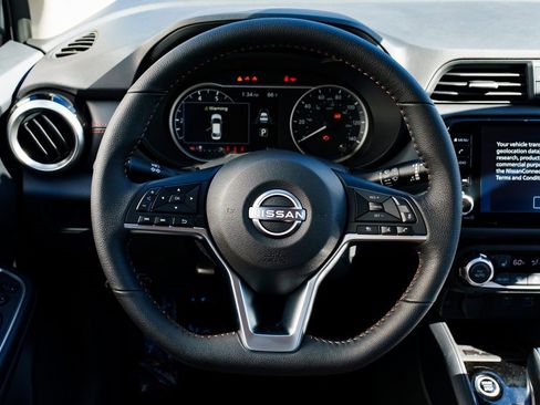 New 2025 Nissan Versa SR w/ Trunk Package image 11