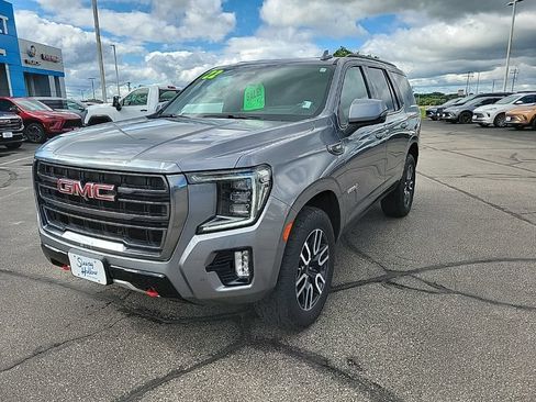 Used 2022 GMC Yukon AT4 w/ AT4 Premium Package AWD/4WD image 1