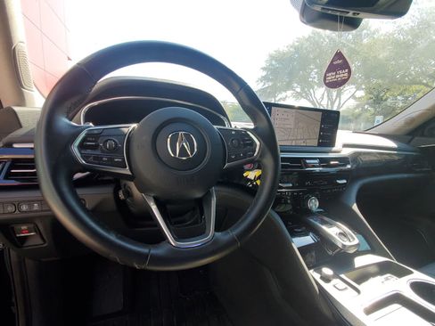 Used 2025 Acura MDX SH-AWD image 13