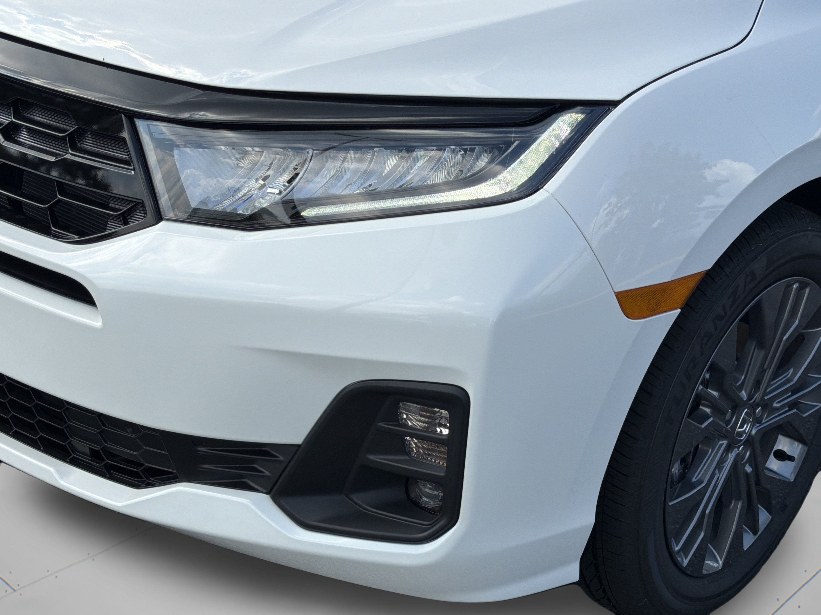 New 2027 Honda Odyssey Touring image 27