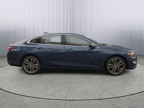 Used 2022 Chevrolet Malibu LT image 20
