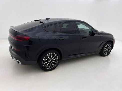 Certified 2024 BMW X6 xDrive40i w/ Premium Package AWD/4WD image 6