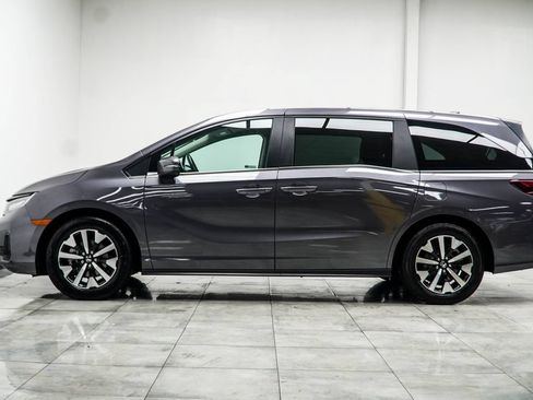 Used 2025 Honda Odyssey EX-L image 9
