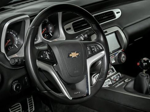 Used 2014 Chevrolet Camaro SS image 23