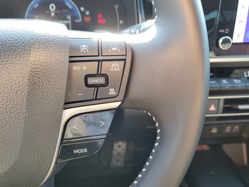 Used 2026 Toyota Camry SE FWD image 21