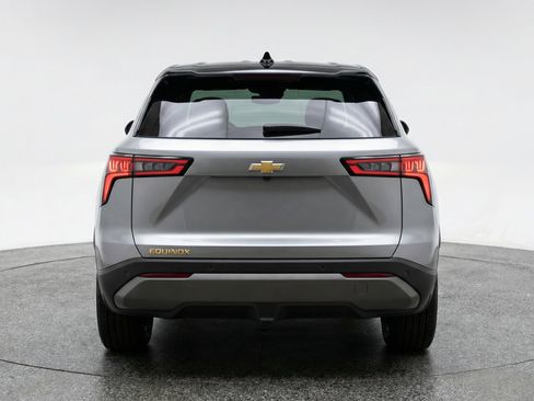 Used 2025 Chevrolet Equinox LT FWD image 7
