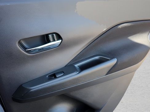 Used 2024 Nissan Kicks SV image 26