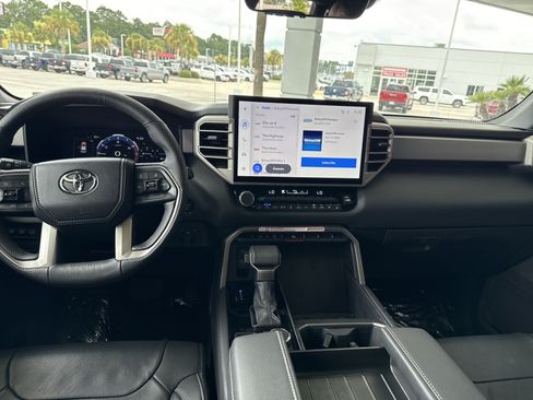Used 2026 Toyota Sequoia 4WD image 28