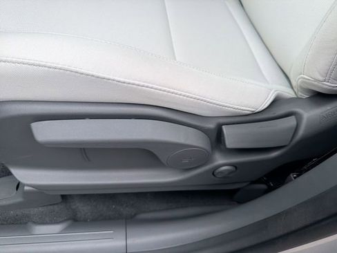 New 2026 Hyundai Santa Fe SE FWD image 16