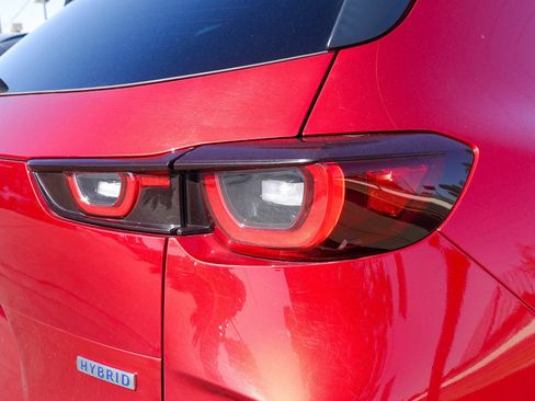 Certified 2025 MAZDA CX-50 2.5 Hybrid w/ Premium Plus Pkg image 5