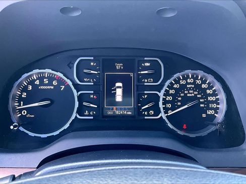 Used 2019 Toyota Tundra Limited AWD/4WD image 25