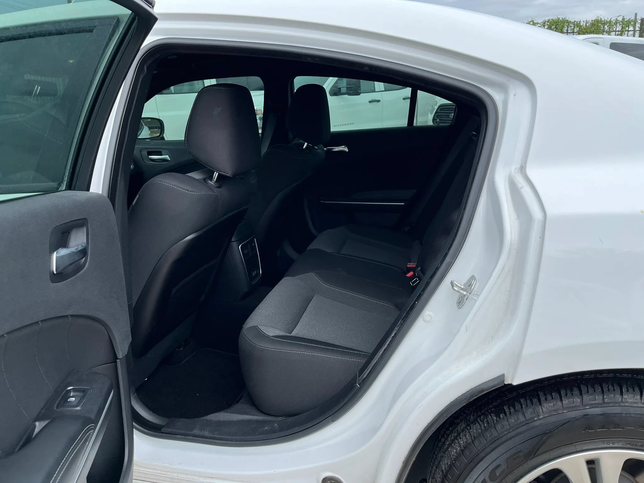 Used 2019 Dodge Charger SXT RWD image 27