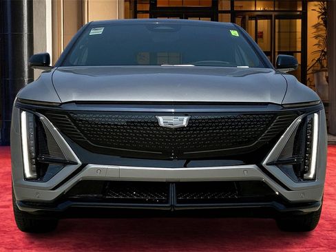 New 2026 Cadillac Lyriq V image 3
