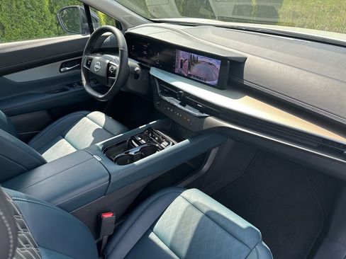 Used 2025 Nissan Murano Platinum w/ Cargo Package AWD/4WD image 35