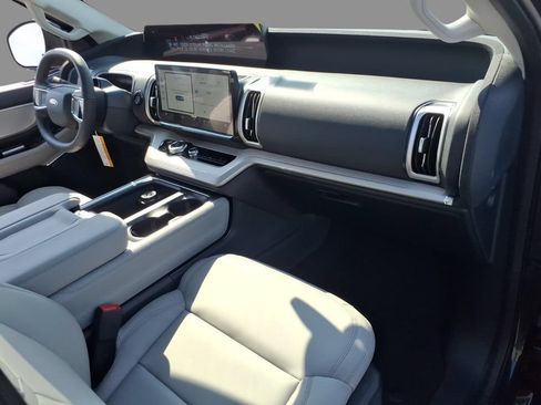 New 2026 Ford Expedition Max Active AWD/4WD image 11