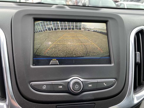 Used 2019 Chevrolet Equinox LS w/ LS Convenience Package image 13