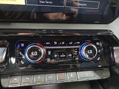 New 2026 GMC Sierra 1500 AT4 AWD/4WD image 20
