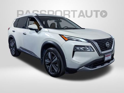 Certified 2022 Nissan Rogue Platinum w/ Head-Up Display Package AWD/4WD image 3