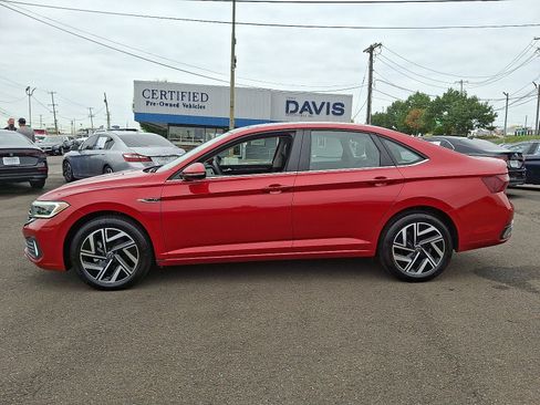 Used 2024 Volkswagen Jetta SEL image 7