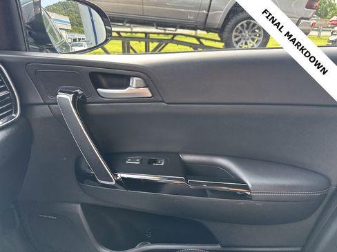 Used 2021 Kia Sportage EX w/ EX Technology Package image 25