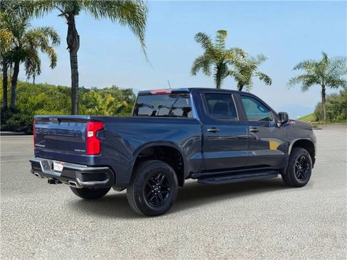 Used 2019 Chevrolet Silverado 1500 Custom Trail Boss w/ Custom Convenience Package image 4