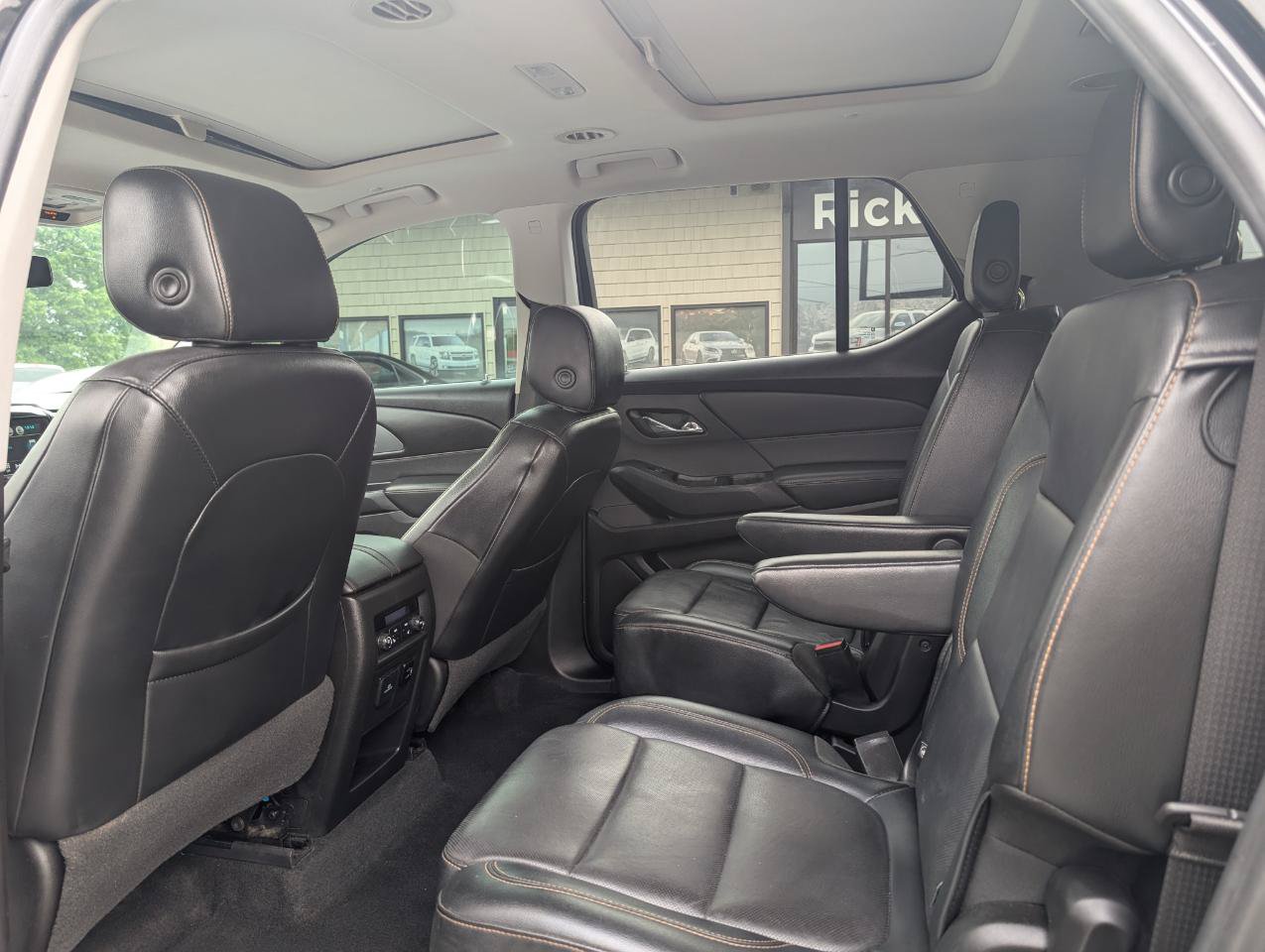 Used 2018 Chevrolet Traverse Premier w/ Redline Edition FWD image 20