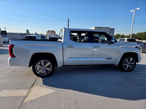 Used 2023 Toyota Tundra Capstone AWD/4WD image 7