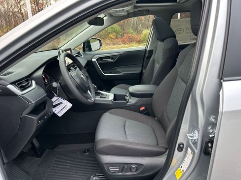 New 2025 Toyota RAV4 XLE image 17