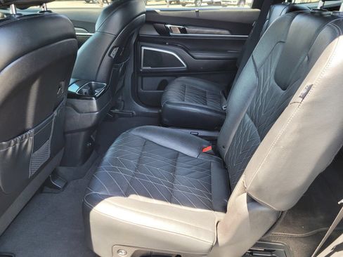 Used 2023 Kia Telluride EX X-Line AWD/4WD image 12