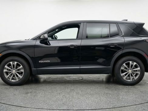 Used 2025 Chevrolet Equinox LT FWD image 4
