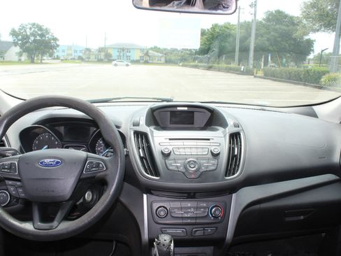Used 2017 Ford Escape S FWD image 11