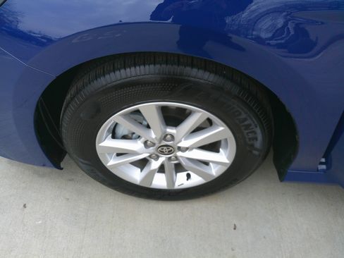 Used 2025 Toyota Camry LE image 16