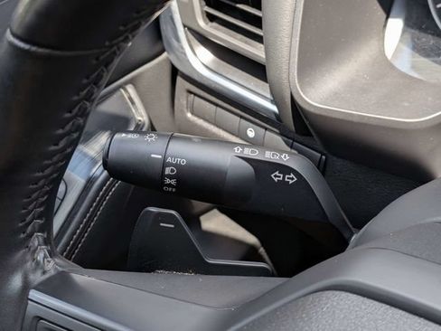 Used 2025 Nissan Rogue SV AWD/4WD image 26