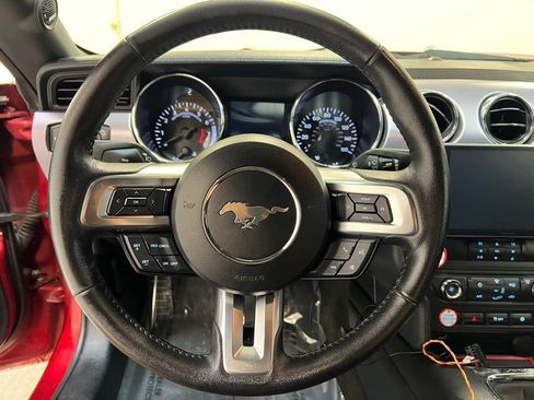 Used 2017 Ford Mustang GT RWD image 18