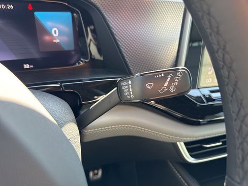 New 2026 Volkswagen Atlas Cross Sport SEL R-Line image 39