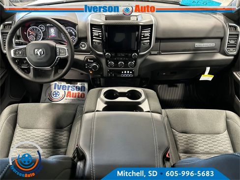 New 2026 RAM 1500 4x4 Crew Cab image 25