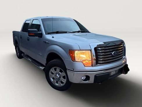 Used 2012 Ford F150 XLT w/ XLT Chrome Pkg image 3