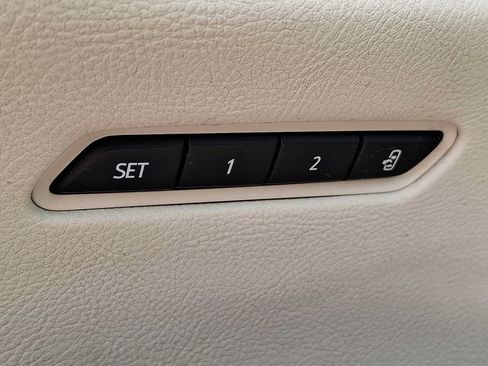Used 2020 Cadillac XT6 Premium Luxury AWD/4WD image 33