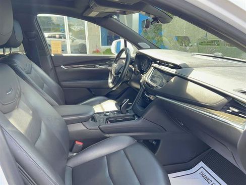 Used 2021 Cadillac XT5 Premium Luxury FWD image 15