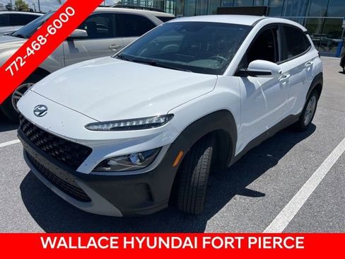 Used 2023 Hyundai Kona SE FWD image 1