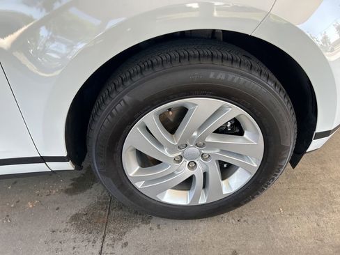 Used 2026 Land Rover Range Rover Evoque S AWD/4WD image 26