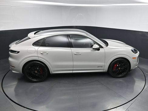 New 2026 Porsche Cayenne GTS AWD/4WD image 20