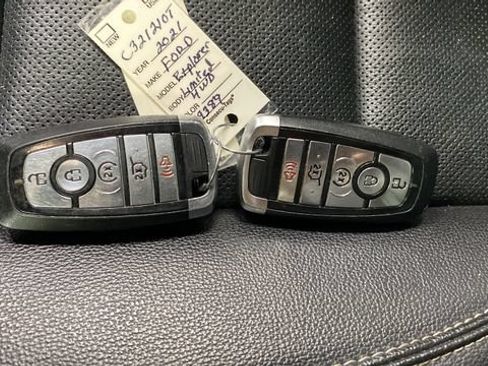 Used 2021 Ford Explorer Limited w/ Class III Trailer Tow Package AWD/4WD image 21