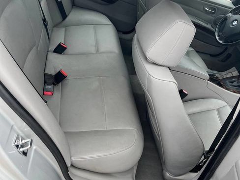 Used 2007 BMW 335xi Sedan AWD/4WD image 4